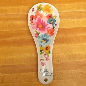 Kitchen spoon holder